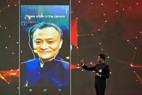 高铁票正式宣告结束！刷脸时代来临！