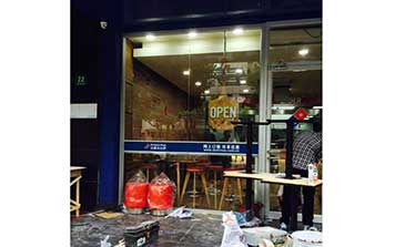 上海达美乐比萨肯德基门案例