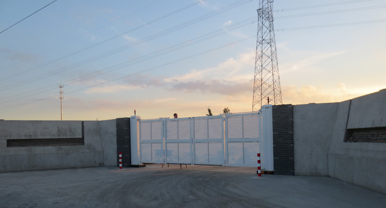 盐城西大丰刘庄自来水厂无轨悬浮门案例 - 中出网-智能出入口与停车充电门户