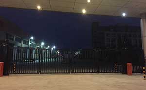 温岭椒江区天天物流无轨悬浮门案例 - 中出网-智能出入口与停车充电门户