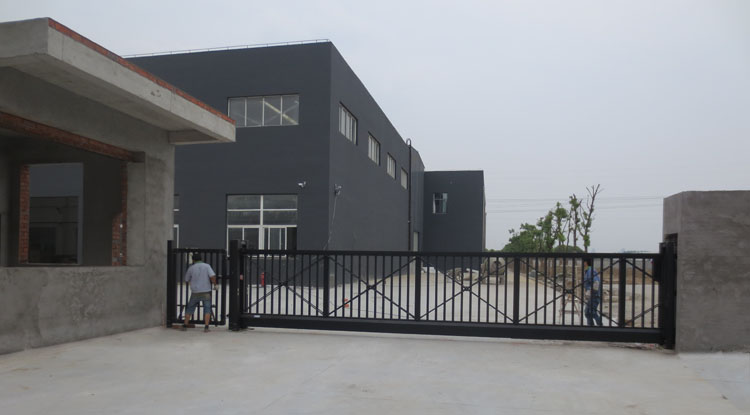 常州迈腾机械有限公司无轨悬浮门工程案例 - 中出网-智能出入口与停车充电门户