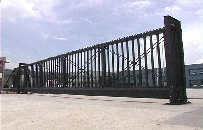 佛山市松川机械设备有限公司智能无轨悬浮门工程案例 - 中出网-智能出入口与停车充电门户