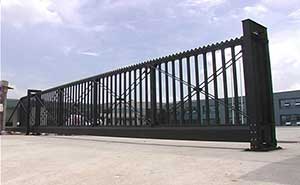 佛山市松川机械设备有限公司智能无轨悬浮门工程案例 - 中出网-智能出入口与停车充电门户