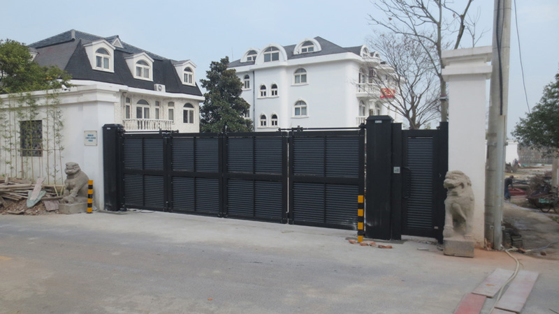 苏州市洞庭山莊江南文人家具馆裕德堂智能安全伸缩平移门工程案例 - 中出网-智能出入口与停车充电门户