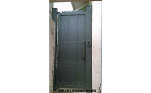 刚果大使馆小门智能安全伸缩平移门工程案例 - 中出网-智能出入口与停车充电门户