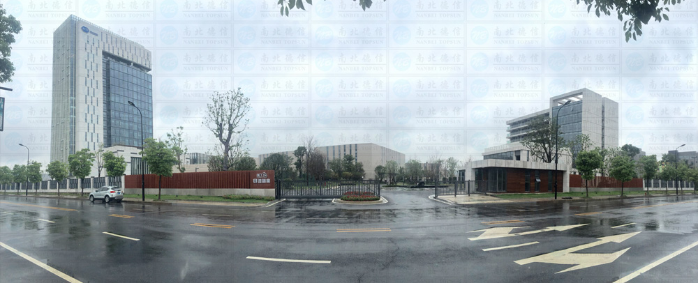 贝达药业净空16米门口智能安全伸缩平移门工程案例 - 中出网-智能出入口与停车充电门户