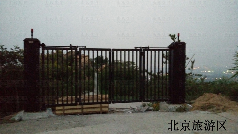 北京旅游区智能安全伸缩平移门工程案例 - 中出网-智能出入口与停车充电门户