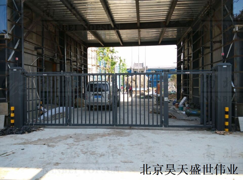 北京昊天盛世伟业智能安全伸缩平移门工程案例 - 中出网-智能出入口与停车充电门户
