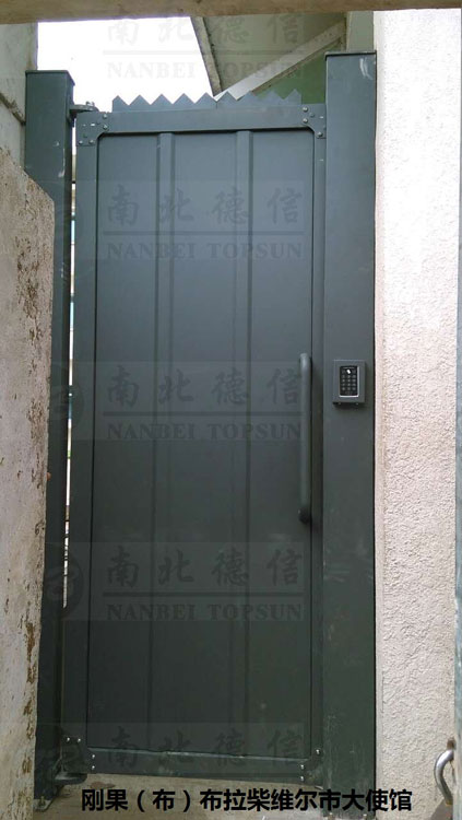 刚果大使馆小门智能安全伸缩平移门工程案例 - 中出网-智能出入口与停车充电门户