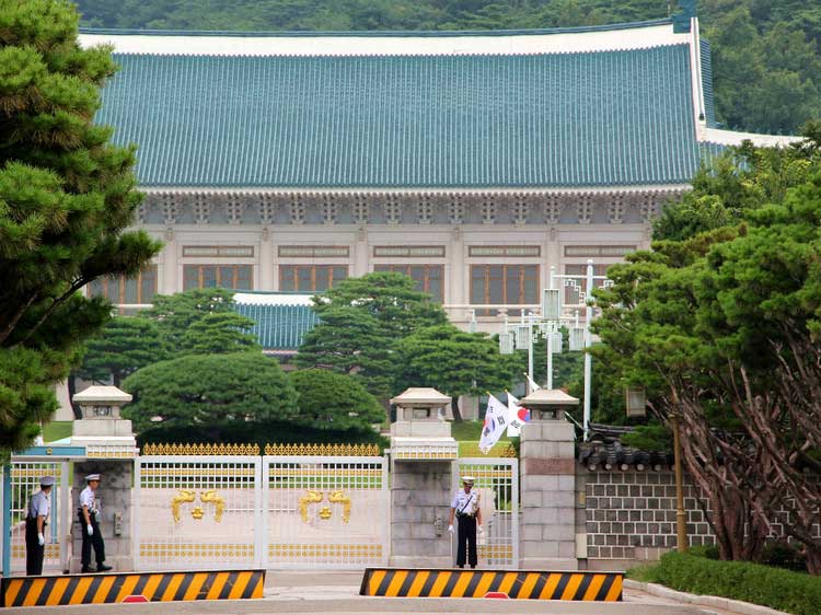 韩国总统府-青瓦台路障机案例 - 中出网-智能出入口门户