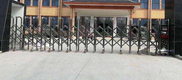 保定出安智能伸缩门进驻保定建设工程监理有限公司