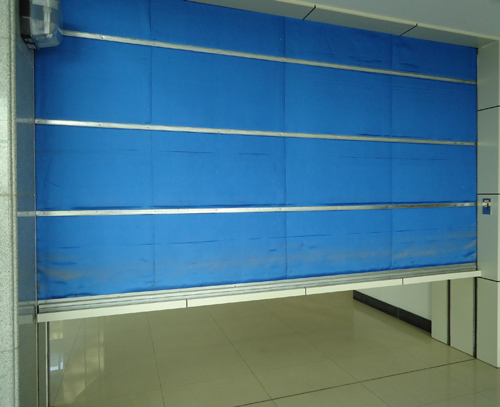 重庆出安智能卷帘门让重庆梅香园食品有限公司显得更有个性