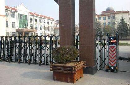 唐山电动伸缩门