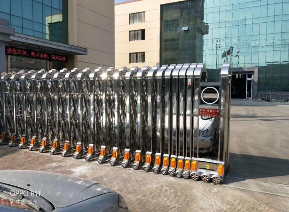 台州出安智能电动伸缩门成为台州市双语学校的摇篮