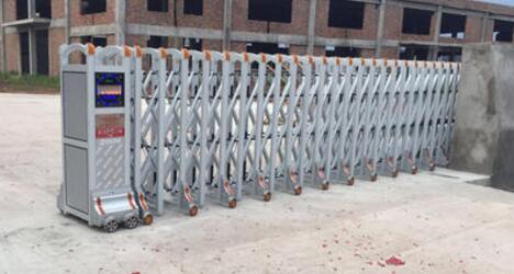 金华出安智能为湖品花园添上伸缩门