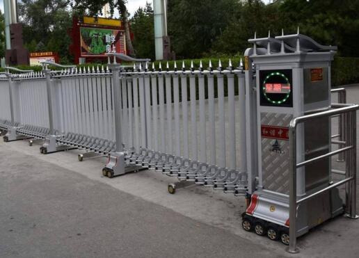 感恩清溪镇·西清居与沧州出安智能电动伸缩门达成合作协议