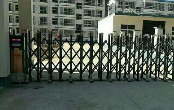 隆泰迪管道科技有限公司安装沧州出安智能电动伸缩门正式投入使用