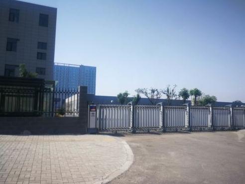 邯郸出安智能电动伸缩门顺利进驻邯郸市汉光实验中学大门口