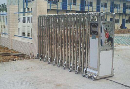 邯郸出安智能电动伸缩门成邯郸市明山学校的安全看护