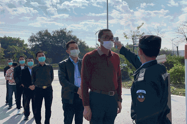 抗击疫情，荣高人在行动