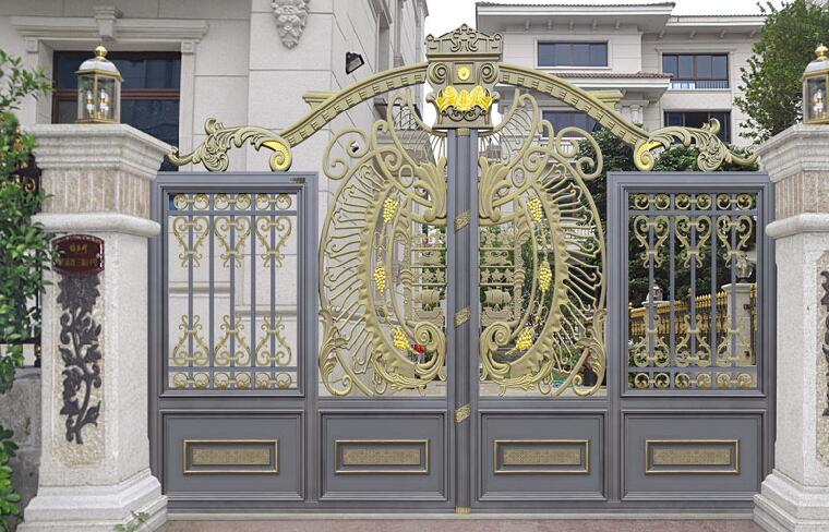 贵阳出安智能铝艺大门为贵安山语城大门口添上色彩