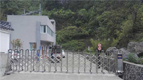 热烈祝贺乐山出安智能电动伸缩门进驻乐山市富侨建材有限公司