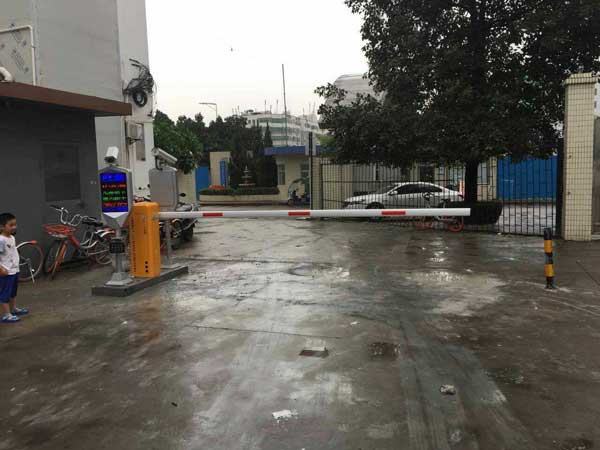 庆贺六盘水出安智能停车场管理系统进驻六盘水天一盛世科贸有限公司