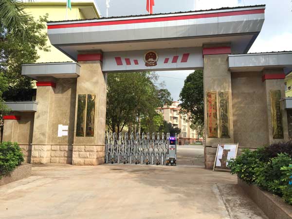 喜迎梧州出安智能电动伸缩门进驻梧州藤县太平镇人民政府