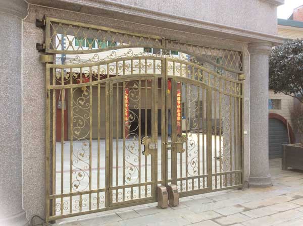 庆贺安康出安智能别墅大门进驻安康中梁御墅花园