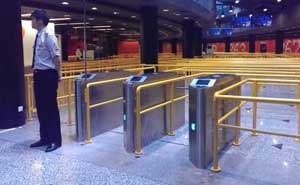 上海东方明珠电视塔三辊闸案例 - 中出网-智能出入口与停车充电门户