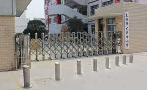 泰兴小学升降柱案例 - 中出网-智能出入口与停车充电门户