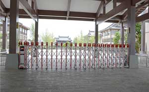 宏盛家园伸缩门案例 - 中出网-智能出入口与停车充电门户