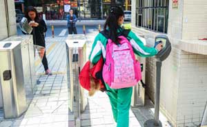 广州冼村小学启用德生校园访客机案例