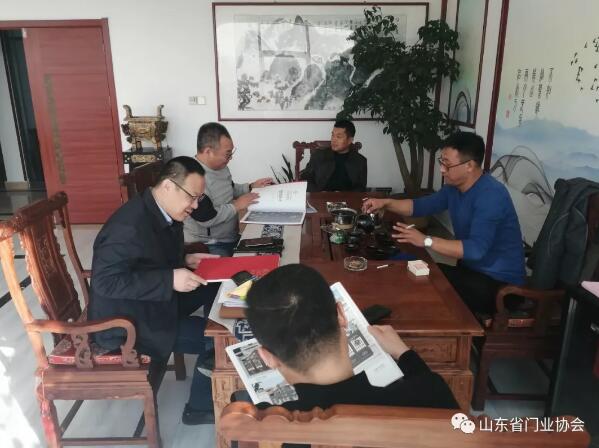 协会一行来到了潍坊昌茂铝艺