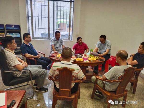 杨文泉执行会长汇报了协会今年以来的工作成果