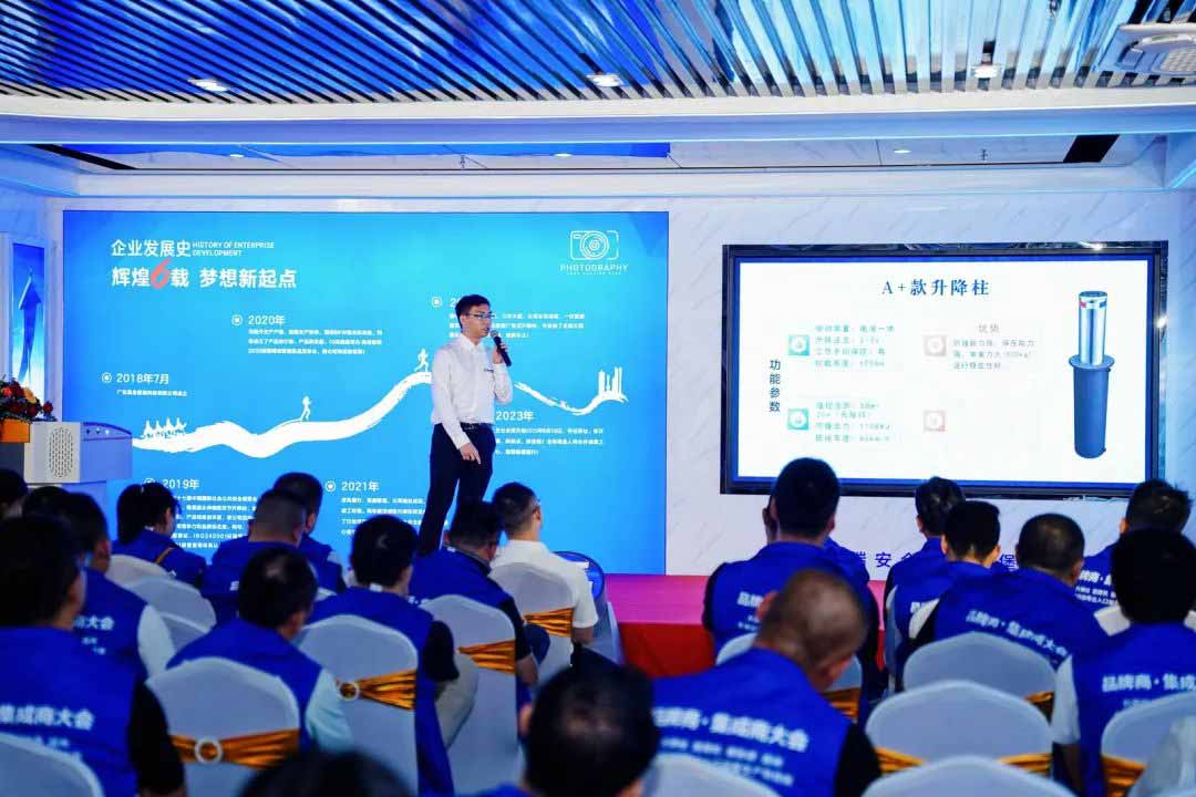 高垒智能产品工程师对高垒产品的优点讲解和演示