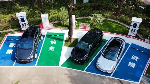 港澳新能源汽车“北上”充电更便捷！粤港澳大湾区内地九市实现欧标充电桩县区全覆盖