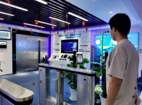 技术迭代 戴口罩也能刷脸？