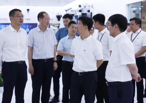 郑州市委常委、组织部长吕挺琳一行参观考察河南大华智联