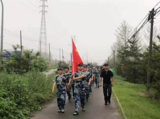 “熔炉之炼，再现铁军” 记阳光海天军事训练营&半年度会议