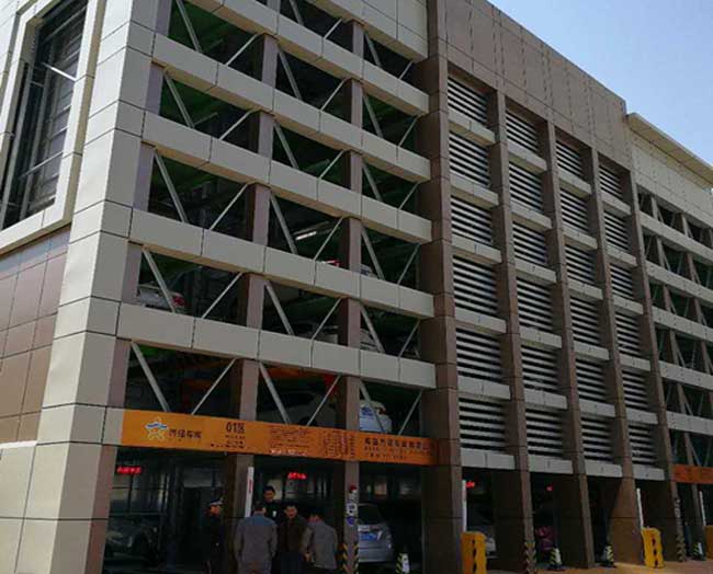 垂直升降类立体车库