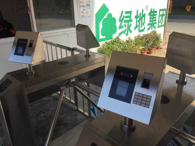 广州绿地集团工地人脸识别系统案例 - 中出网-智能出入口门户