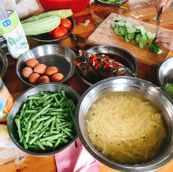 刀功细腻 大显身手