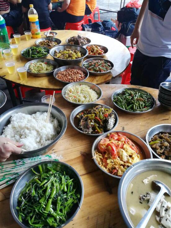 “满汉全席” 大饱口福