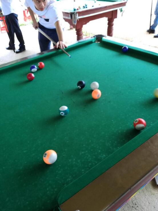 深藏不漏 隔山打牛