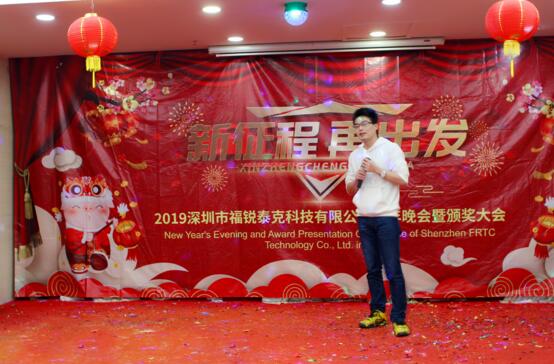 歌曲《一言难尽》演唱者：钟杰（研发部）