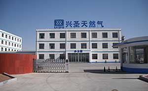 兴圣天燃气施工伸缩门案例
