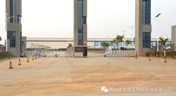 中建三局-枭龙880B伸缩门