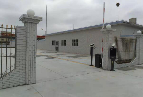 广东宏诚汽车驾驶技术服务有限公司道闸案例 - 中出网-智能出入口与停车充电门户