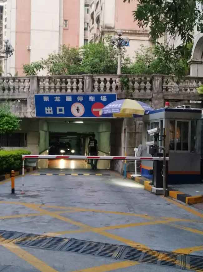 深圳聚龙居车牌识别系统案例 - 中出网-智能出入口与停车充电门户
